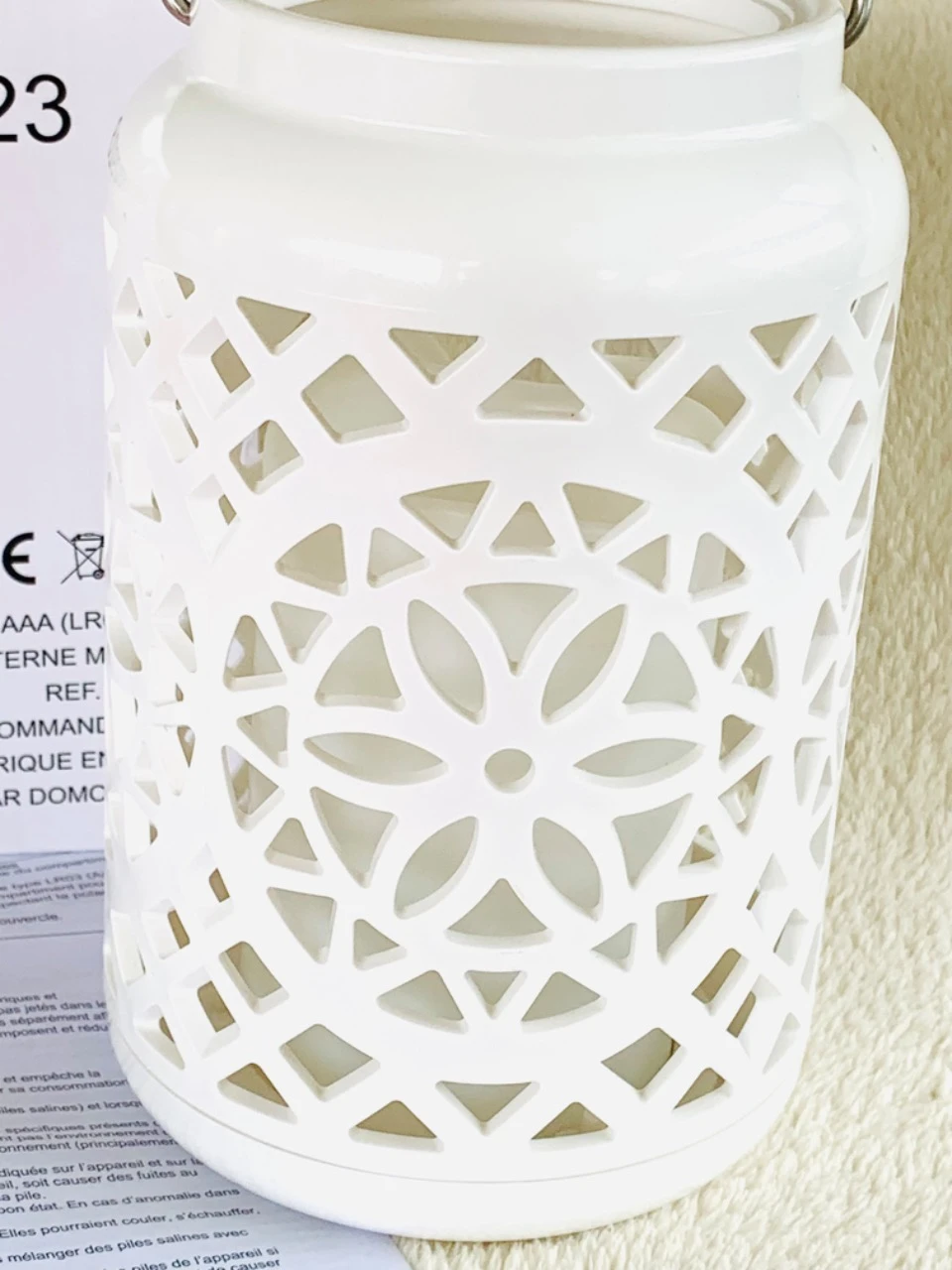 White lantern with handle and LED candle – photo 2